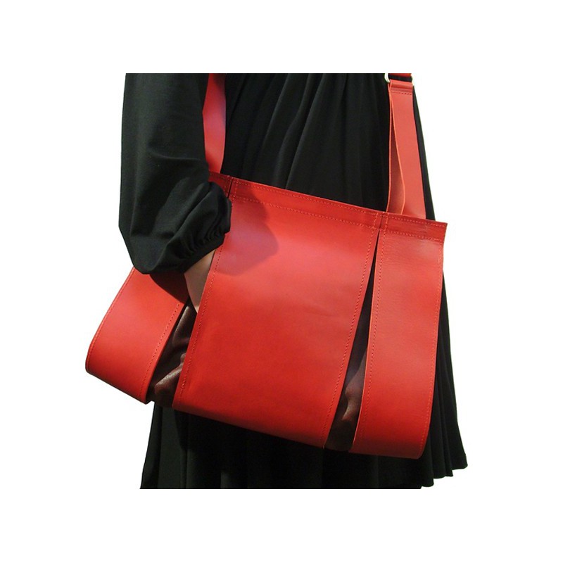 Maria Hees | Split bag red