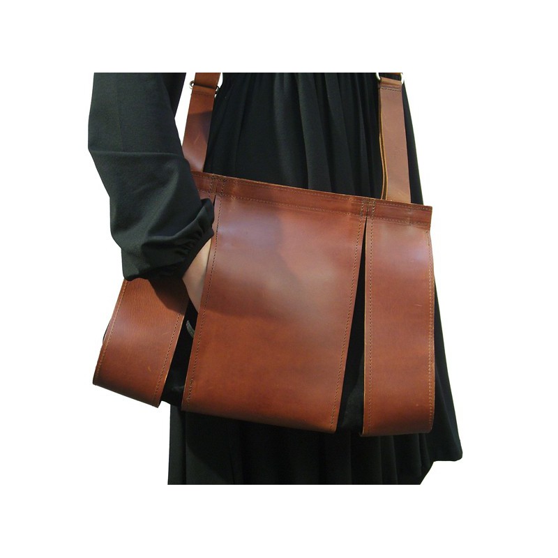 Maria Hees | Split bag brown